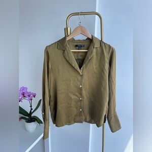 Banana Republic 100% Silk Blouse
